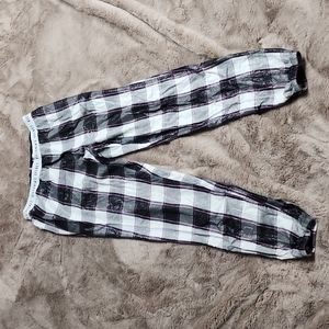 VS buffalo plaid pjs